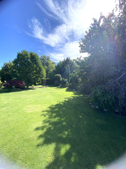 Jedinečná ponuka rodinného domu s veľkým pozemkom v Jahodnej