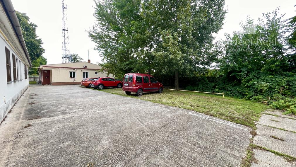 Podnikateľský objekt v blízkosti centra Komárna