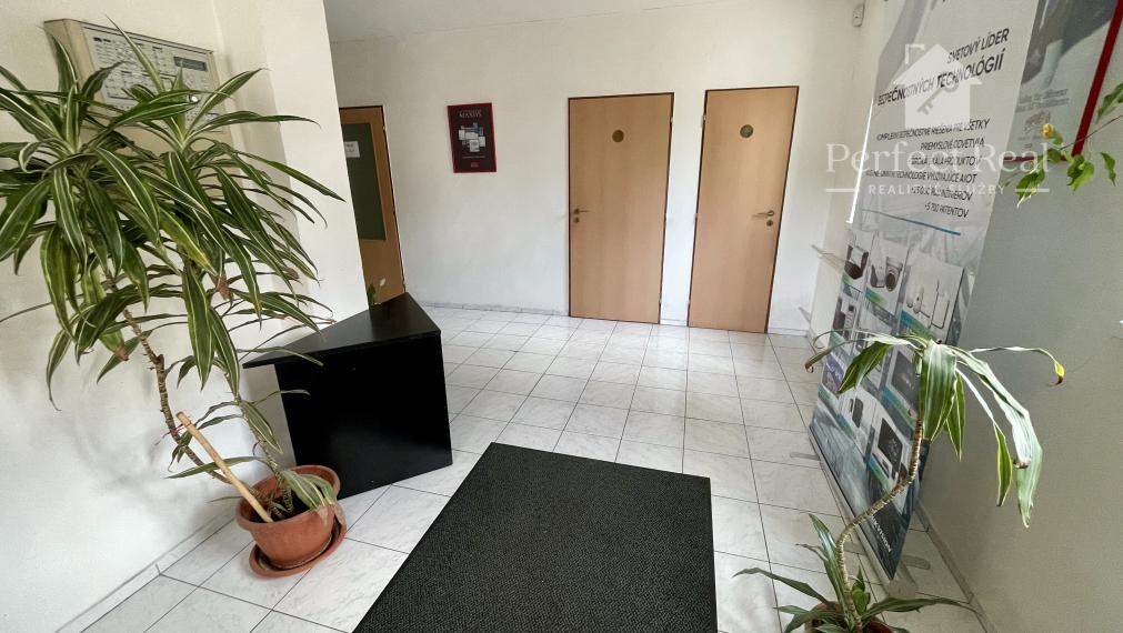 Podnikateľský objekt v blízkosti centra Komárna