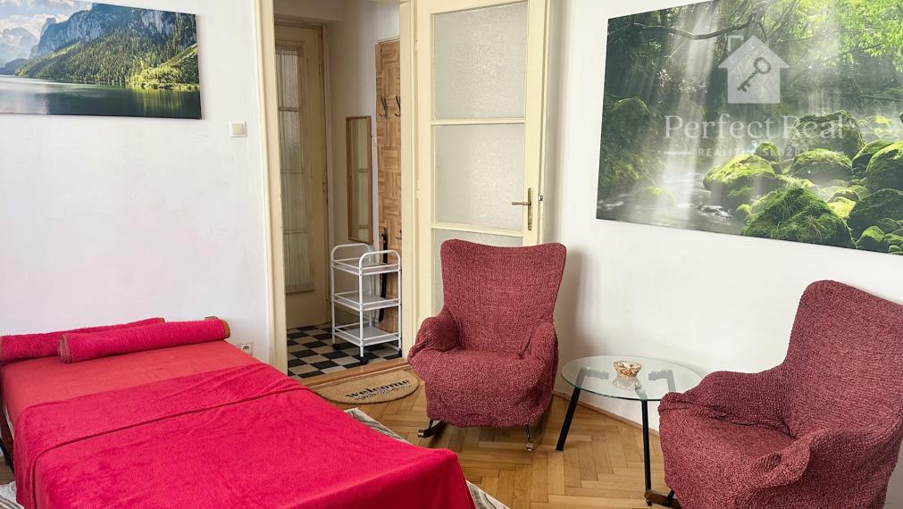 Perfektná poloha - Garsónka na prenájom s balkónom