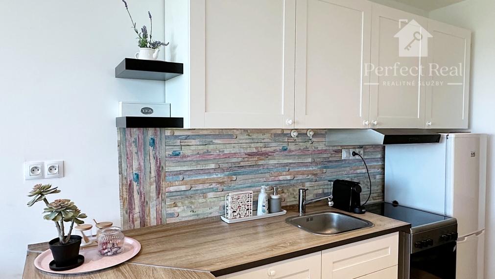 Na predaj 1izbový byt, pekná nová lokalita, balkón, parkovacie miesto REZERVOVANE!!!