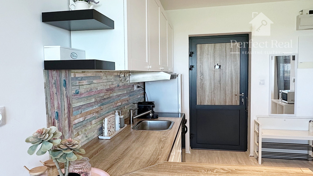 Na predaj 1izbový byt, pekná nová lokalita, balkón, parkovacie miesto REZERVOVANE!!!