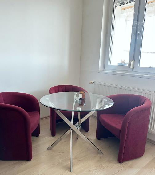 2izbový byt s loggiou, pri Auparku- PREDANE!!