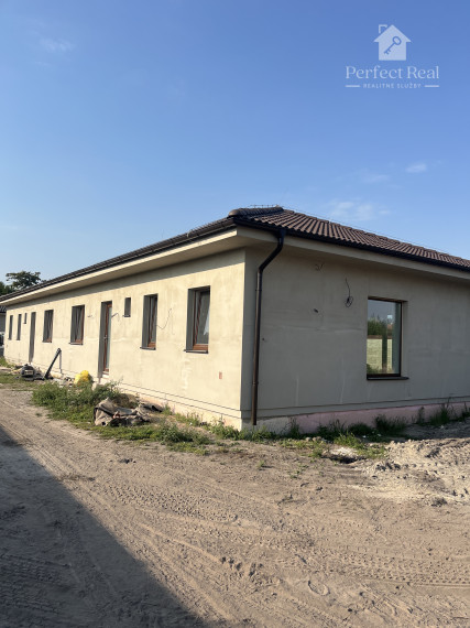 3izbový dom s parkovaním a terasou v obci Padáň