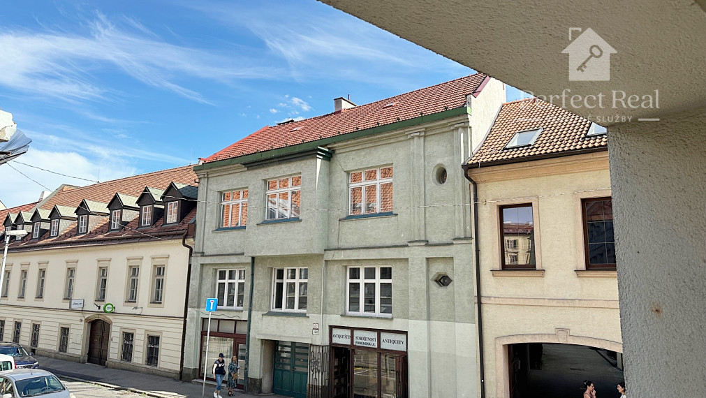 Pekný Priestranný staromestský 3,5izbový byt