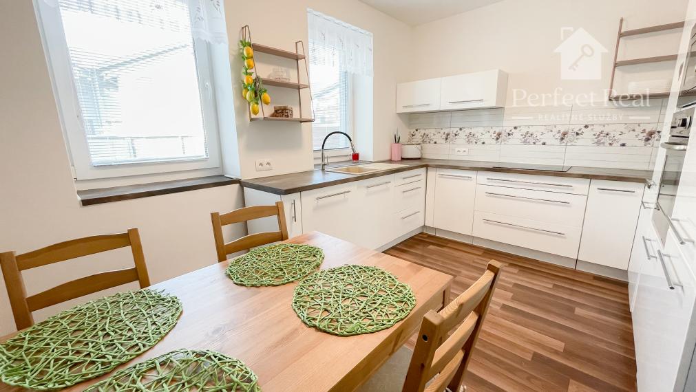 4 izbový mezonetový byt s malou záhradkou v obci Hviezdoslavov - 200m od vlakovej zastávky