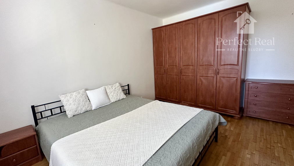 Na predaj priestranný 2 izbový byt Miletičova ul. Bratislava REZERVOVANE!!!