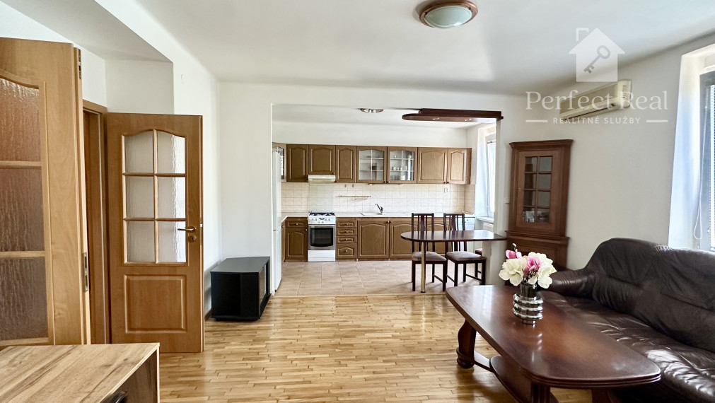 Na predaj priestranný 2 izbový byt Miletičova ul. Bratislava REZERVOVANE!!!