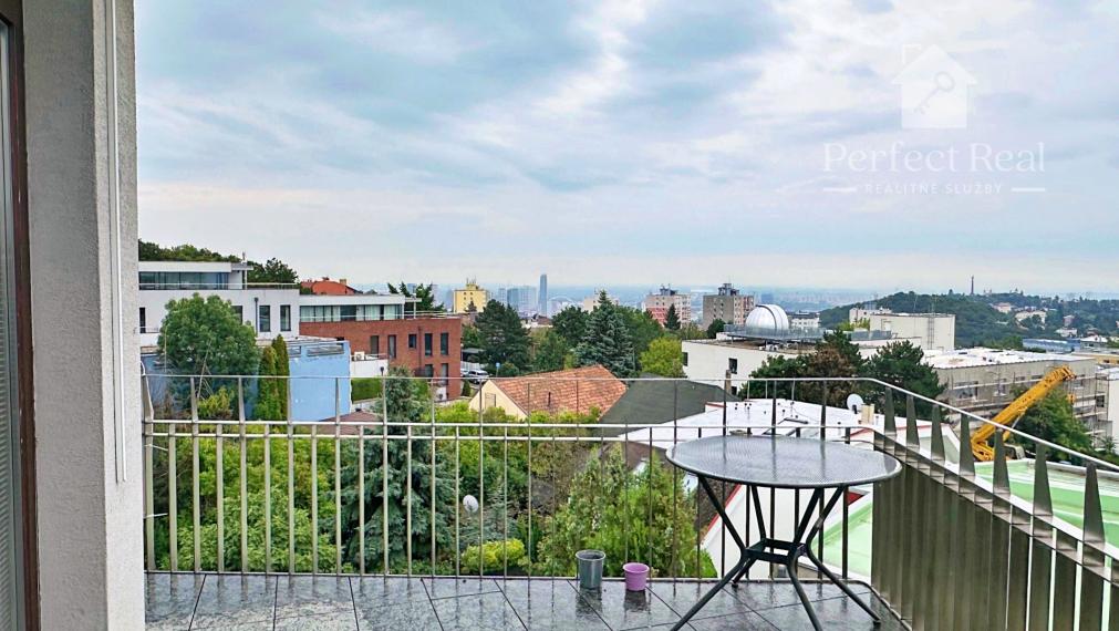 Na predaj Luxusný 3izbový byt s krbom a výhľadom na Bratislavu