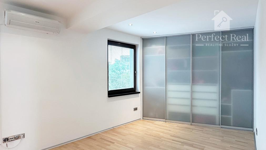 Na predaj Luxusný 3izbový byt s krbom a výhľadom na Bratislavu