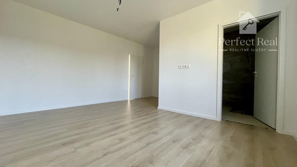 Veľkometrážna, 4 izbová novostavba v Šamoríne, časť Bučuháza- tepelné čerpadlo