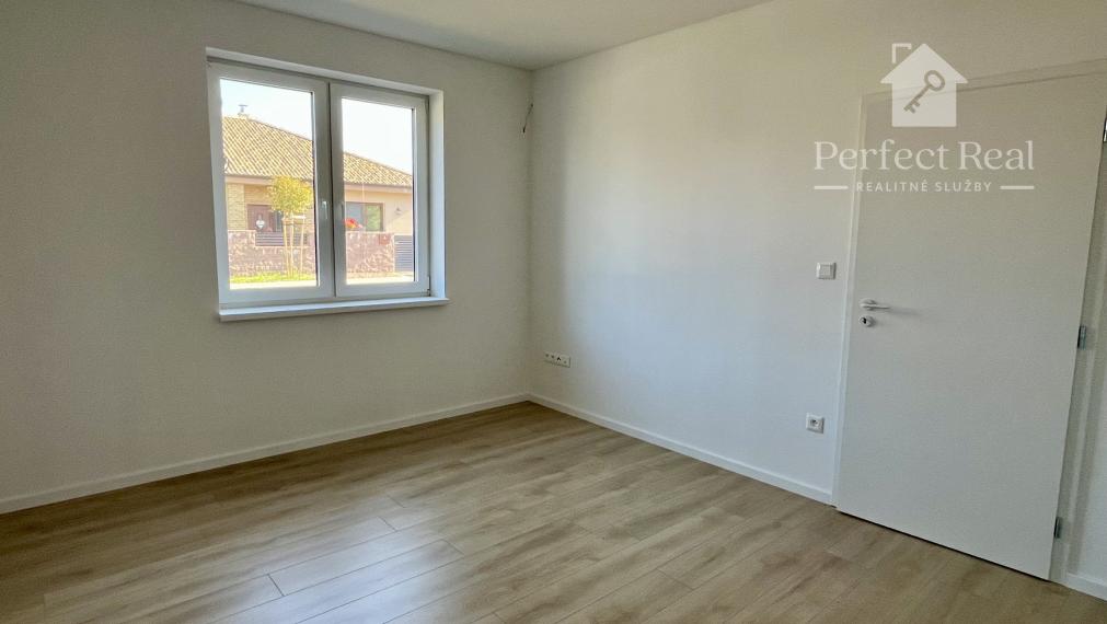 Veľkometrážna, 4 izbová novostavba v Šamoríne, časť Bučuháza- tepelné čerpadlo