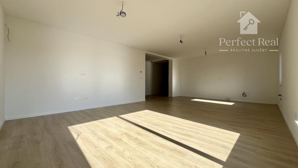 Veľkometrážna, 4 izbová novostavba v Šamoríne, časť Bučuháza- tepelné čerpadlo