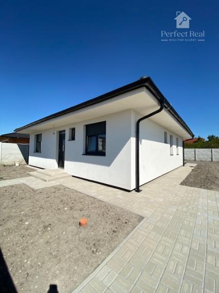 4 izbový rodinný dom bungalov, Ohrady, okr. Dunajská Streda