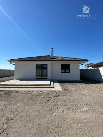 4 izbový rodinný dom bungalov, Ohrady, okr. Dunajská Streda