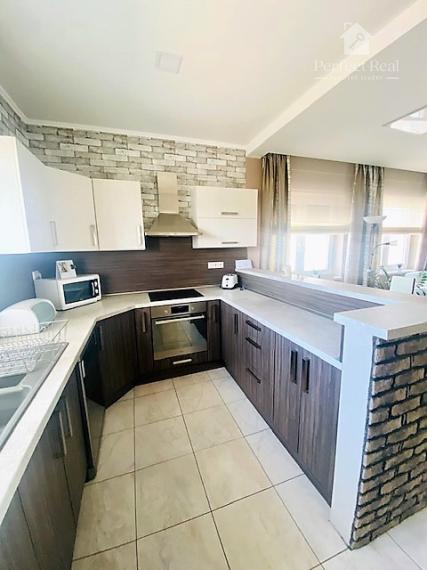 ZNÍŽENÁ CENA! Rodinný dom, 4 izbový, slepá ulica, Gabčíkovo