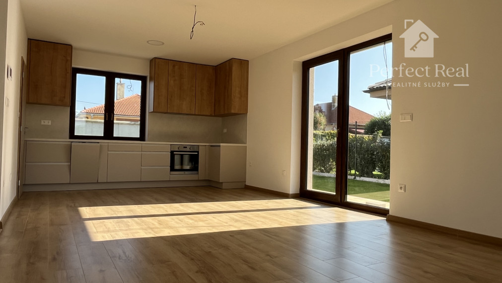 Krásna, 4 izbová novostavba v nadštandarde - ihneď k bývaniu aj upraveným terénom