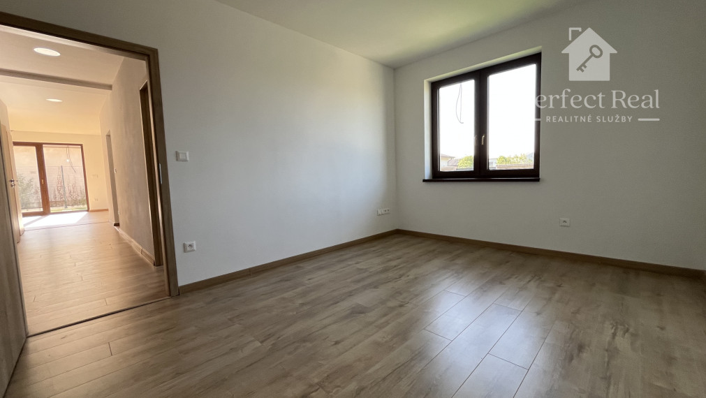 Krásna, 4 izbová novostavba v nadštandarde - ihneď k bývaniu aj upraveným terénom