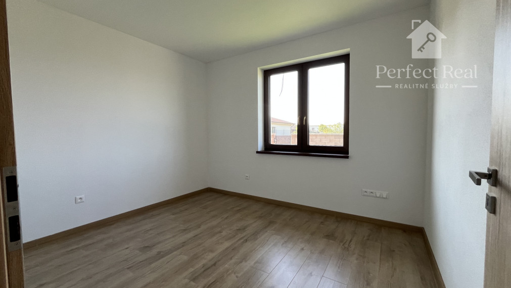 Krásna, 4 izbová novostavba v nadštandarde - ihneď k bývaniu aj upraveným terénom