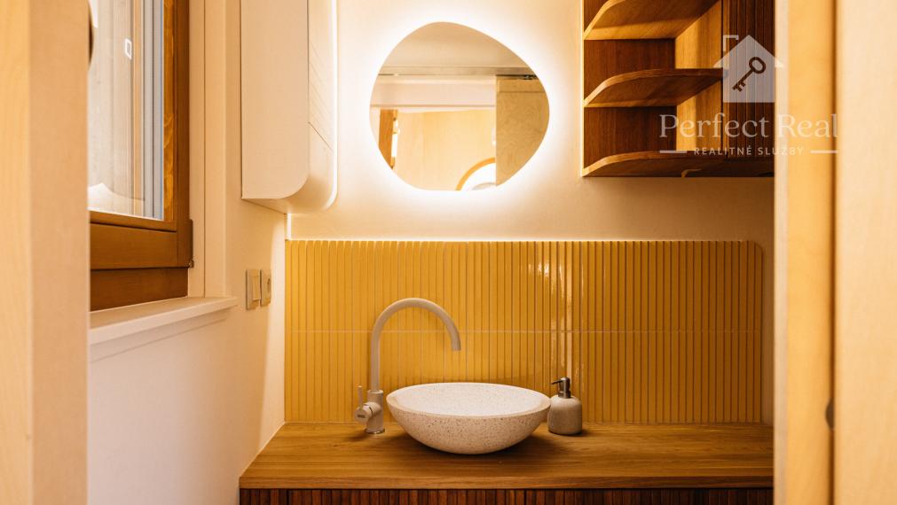 Na predaj unikátny, prírodný ,mobilný dom !!!