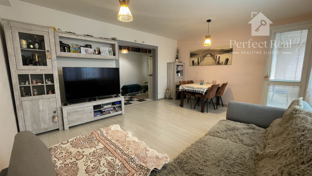 Útulný 3 izbový byt na ulici Rybárska, Šamorín- veľká loggia, TOP Lokalita