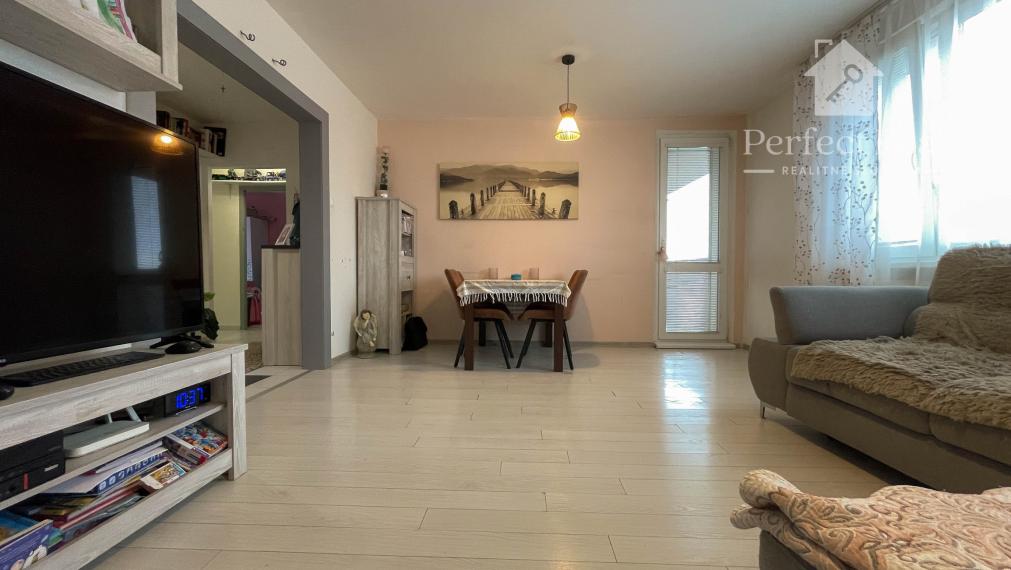 Útulný 3 izbový byt na ulici Rybárska, Šamorín- veľká loggia, TOP Lokalita