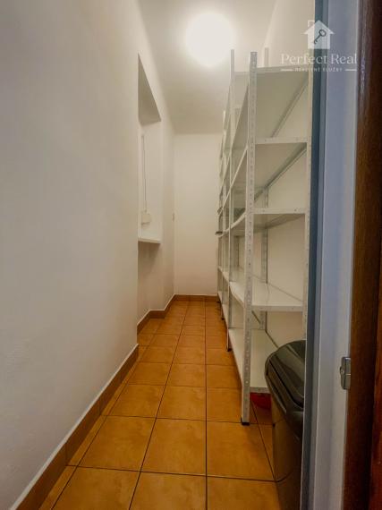 Priestranný 3 izbový byt s GARÁŽOU a so záhradkou v štvorbytovke v obci Zlaté Klasy- výborná lokalita