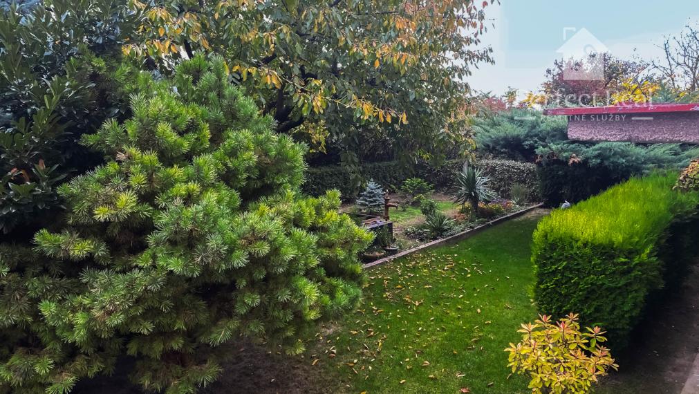 Priestranný 3 izbový byt s GARÁŽOU a so záhradkou v štvorbytovke v obci Zlaté Klasy- výborná lokalita