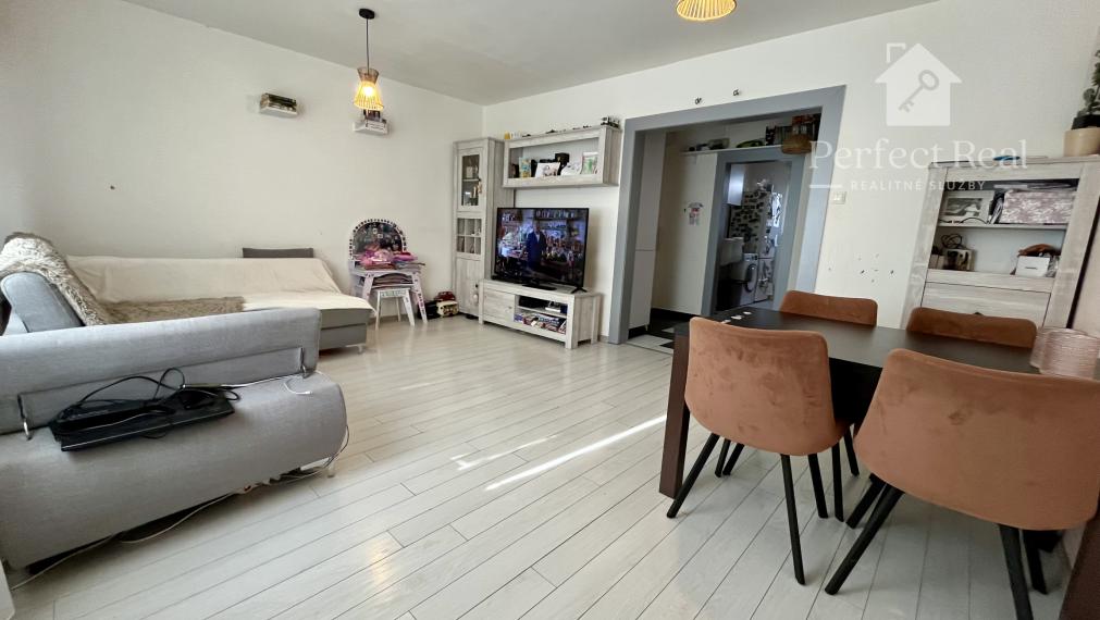 Útulný 3 izbový byt na ulici Rybárska, Šamorín- veľká loggia