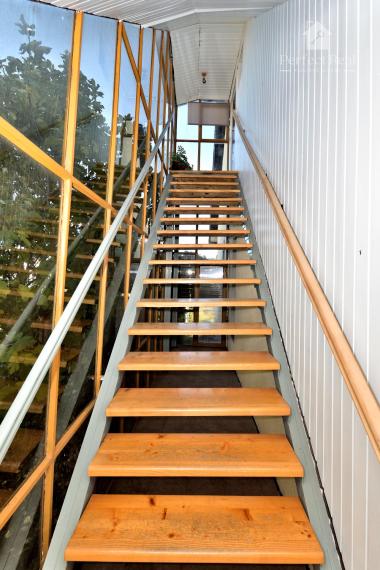 Rodinný dom s dvoma bytmi, 2 garáže, záhrada, bazén, DS