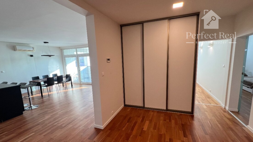 Moderný 3-izbový byt s krásnym výhľadom a terasou – Kramáre