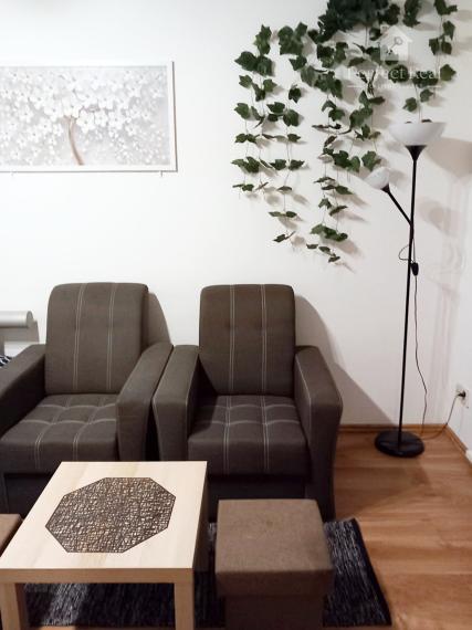 Predaj 1izbový zrekonštruovaný byt Dúbravka Balkón!!!