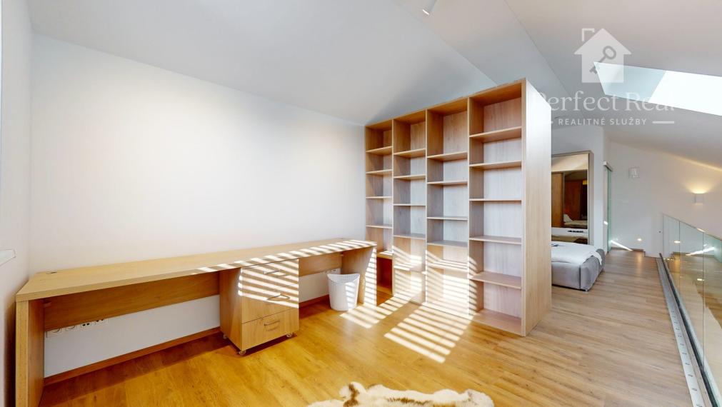 Na prenájom unikátny loftový dom so záhradou v Malinove - Tri vody.