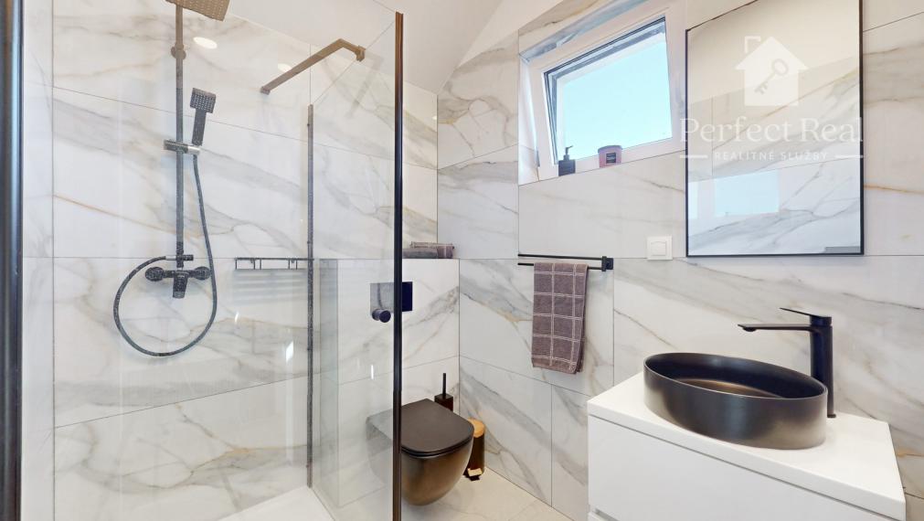 Na prenájom unikátny loftový dom so záhradou v Malinove - Tri vody.