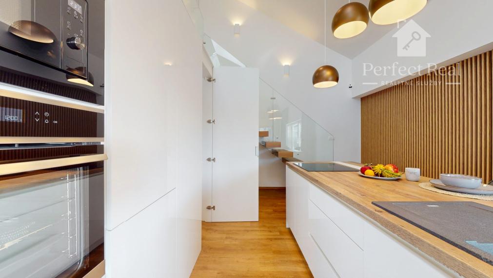 Na prenájom unikátny loftový dom so záhradou v Malinove - Tri vody.