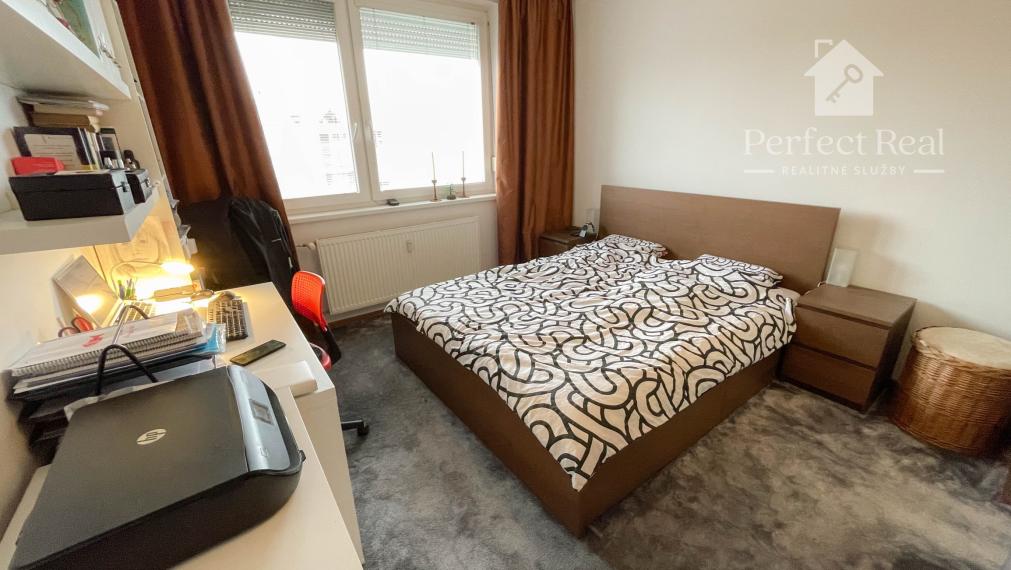 Pekný, moderný priestranný 3 izbový byt v obci Zlaté Klasy- slušná lokalita