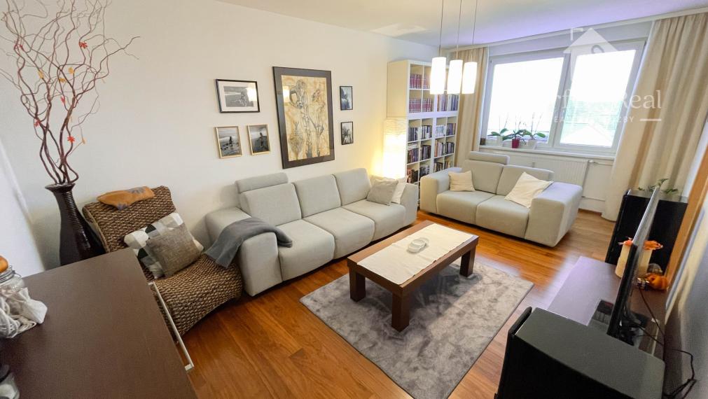 Pekný, moderný priestranný 3 izbový byt v obci Zlaté Klasy- slušná lokalita