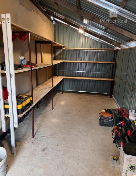 NA PREDAJ - Veľký Meder -  2 domy, 2 pozemky, 12 apartmánov