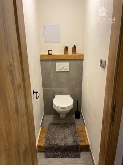 Na predaj 1. izbový prerobený byt 44,12m2 v Budmericiach.