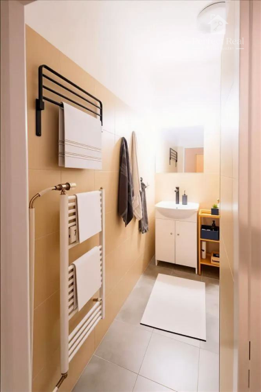 Svetlý a priestranný 2-izbový byt - Bratislava - Nové Mesto