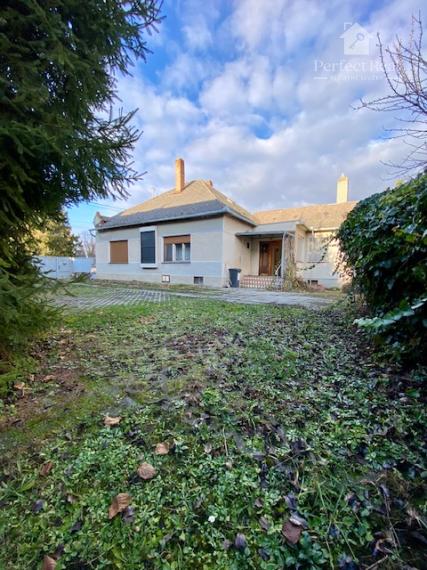 Starší rodinný dom, ideálny aj na podnikanie, Veľký Meder