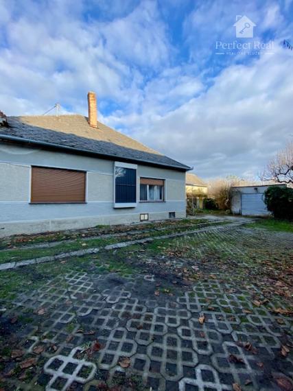 Starší rodinný dom, ideálny aj na podnikanie, Veľký Meder