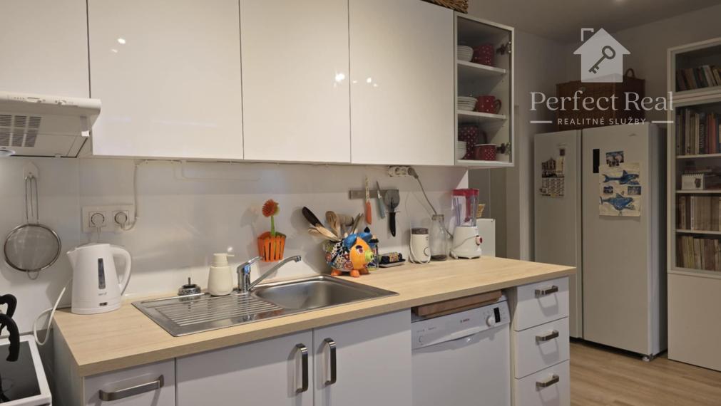 Útulný dvojizbový rodinný dom (novostavba) so záhradkou v novej lokalite obce Jahodná