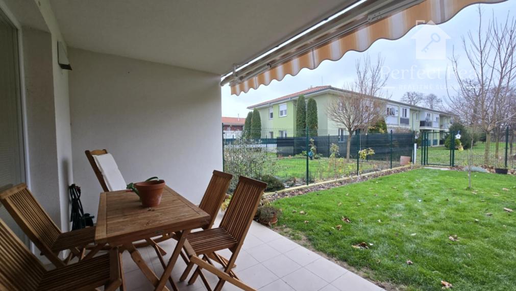 Útulný dvojizbový rodinný dom (novostavba) so záhradkou v novej lokalite obce Jahodná