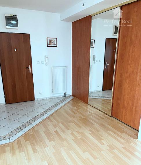 Prenájom 4izbový byt - blízko British school, parkovanie  v garáži