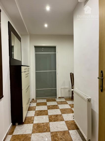 Prerobený, 2 izbový byt so záhradkou v obci Zlaté Klasy- 2 murované pivnice