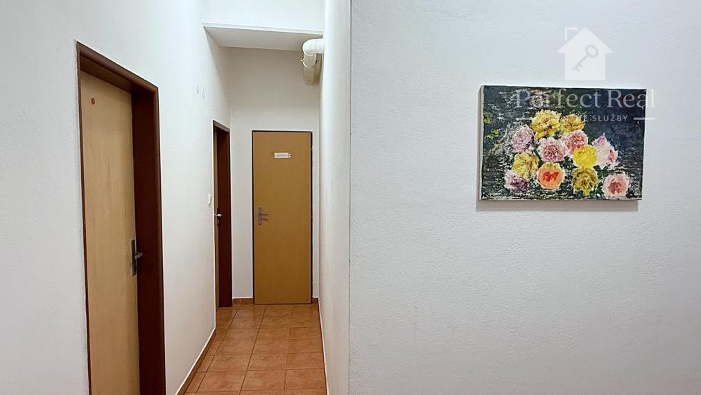 Predaj priestranný byt 130m² + terasa 40m²   s veľkým potenciálom!!!