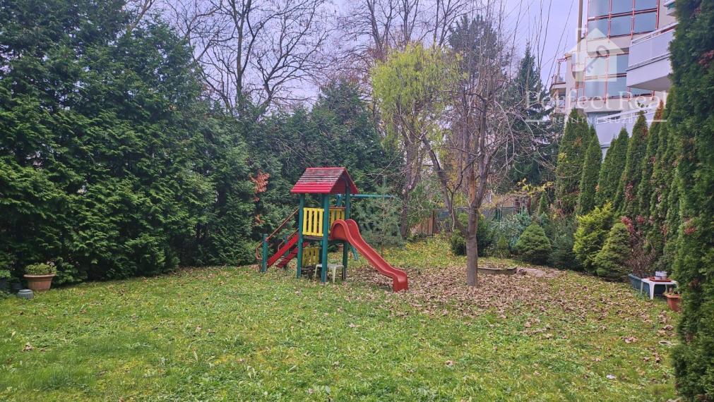 Predaj priestranný byt 130m² + terasa 40m²   s veľkým potenciálom!!!