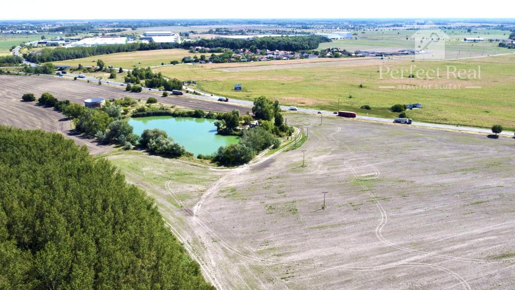 Pozemok pri Lesnokračanskom jazere, okr. DS