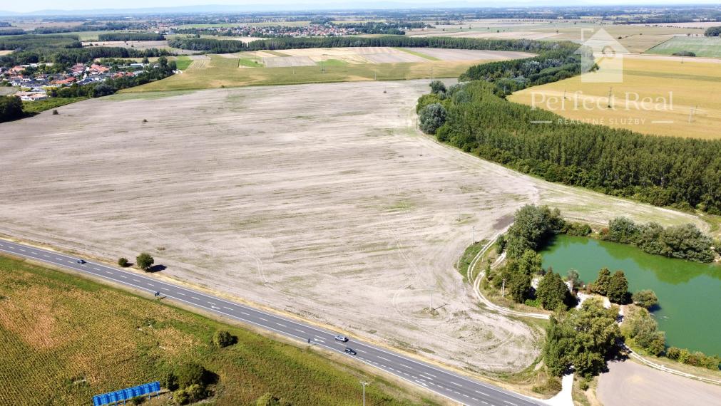 Pozemok pri Lesnokračanskom jazere, okr. DS